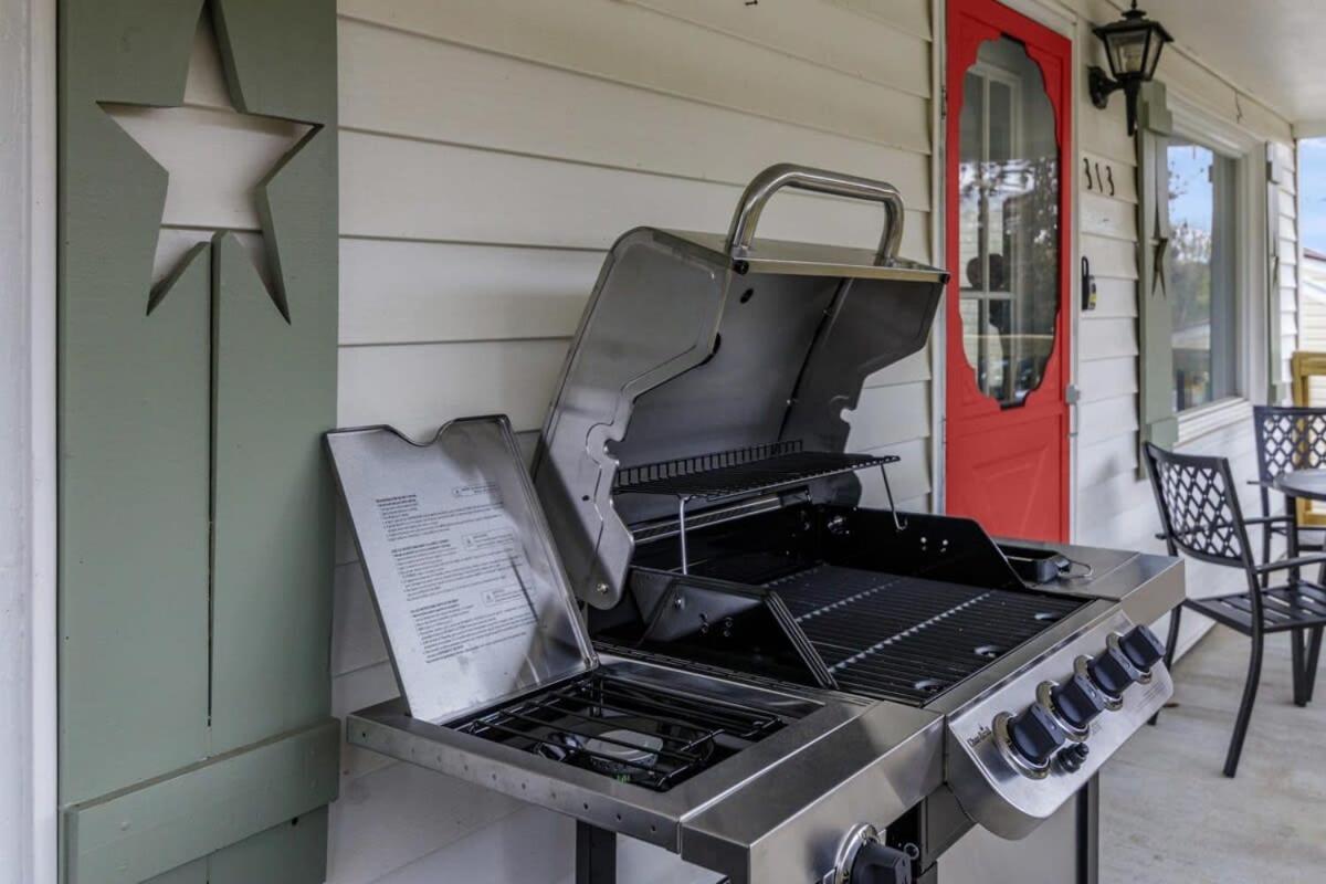New River Gorge Cottage W Hot Tub, Fire Pit, Grill Oak Hill Buitenkant foto