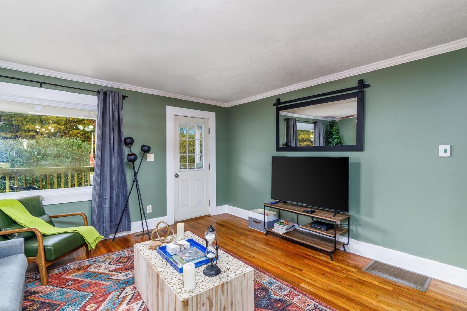 New River Gorge Cottage W Hot Tub, Fire Pit, Grill Oak Hill Buitenkant foto